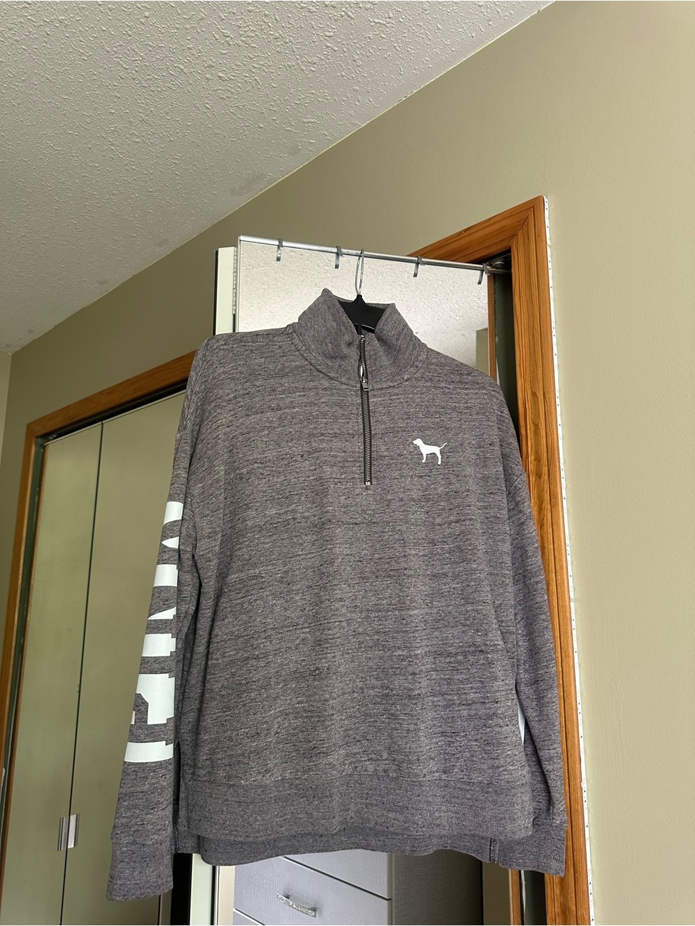 PINK Victoria's Secret Women’s Gray Quarter-Zip Pullover Sweatsuit
